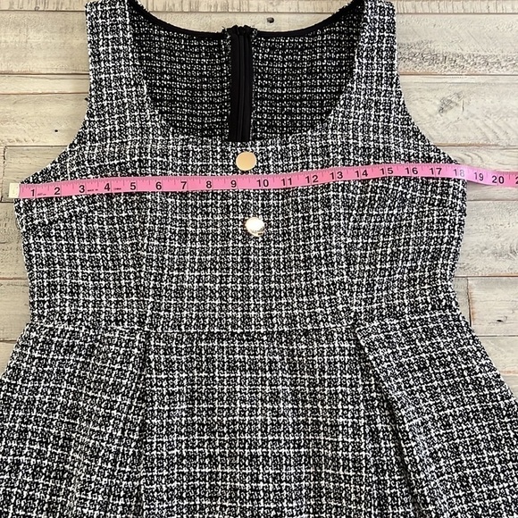 SHEIN Dress - Picture 5 of 6